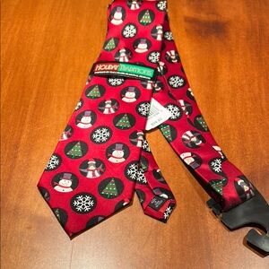 New with tag Christmas tie Smoke free pet free home